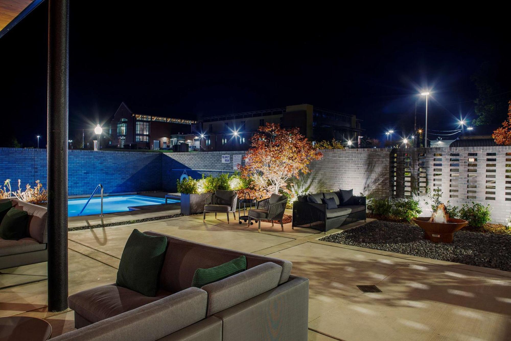 The Haywood, Tapestry Collection By Hilton Hotel El Dorado Exterior photo